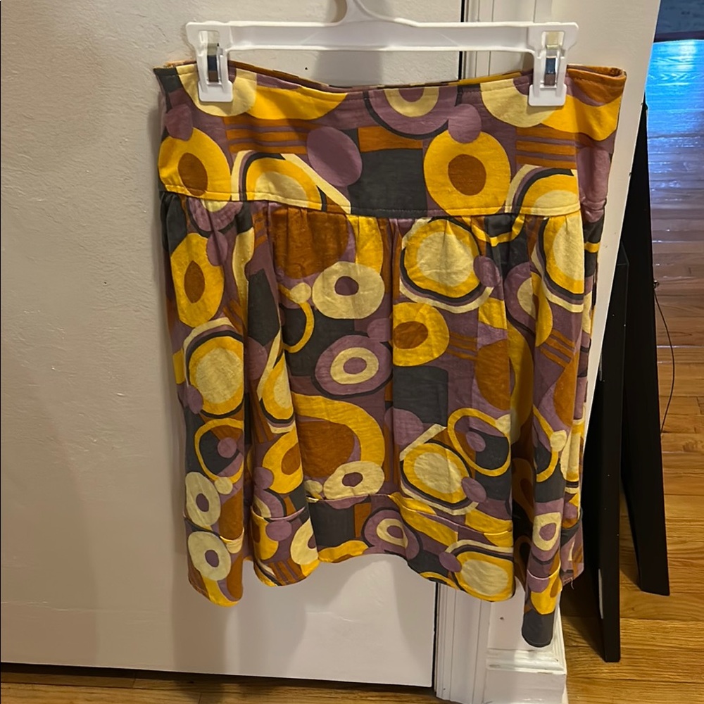 Larry Levine Yellow Gold Knee-Length Bubble Skirt